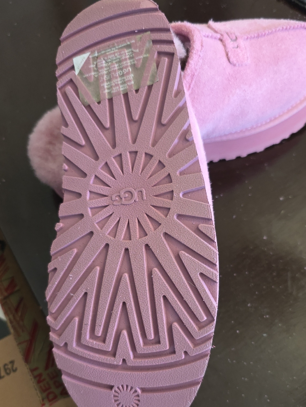 UGG SLIPPERS/ MULES PINK SZ 9 - Picture 5 of 6